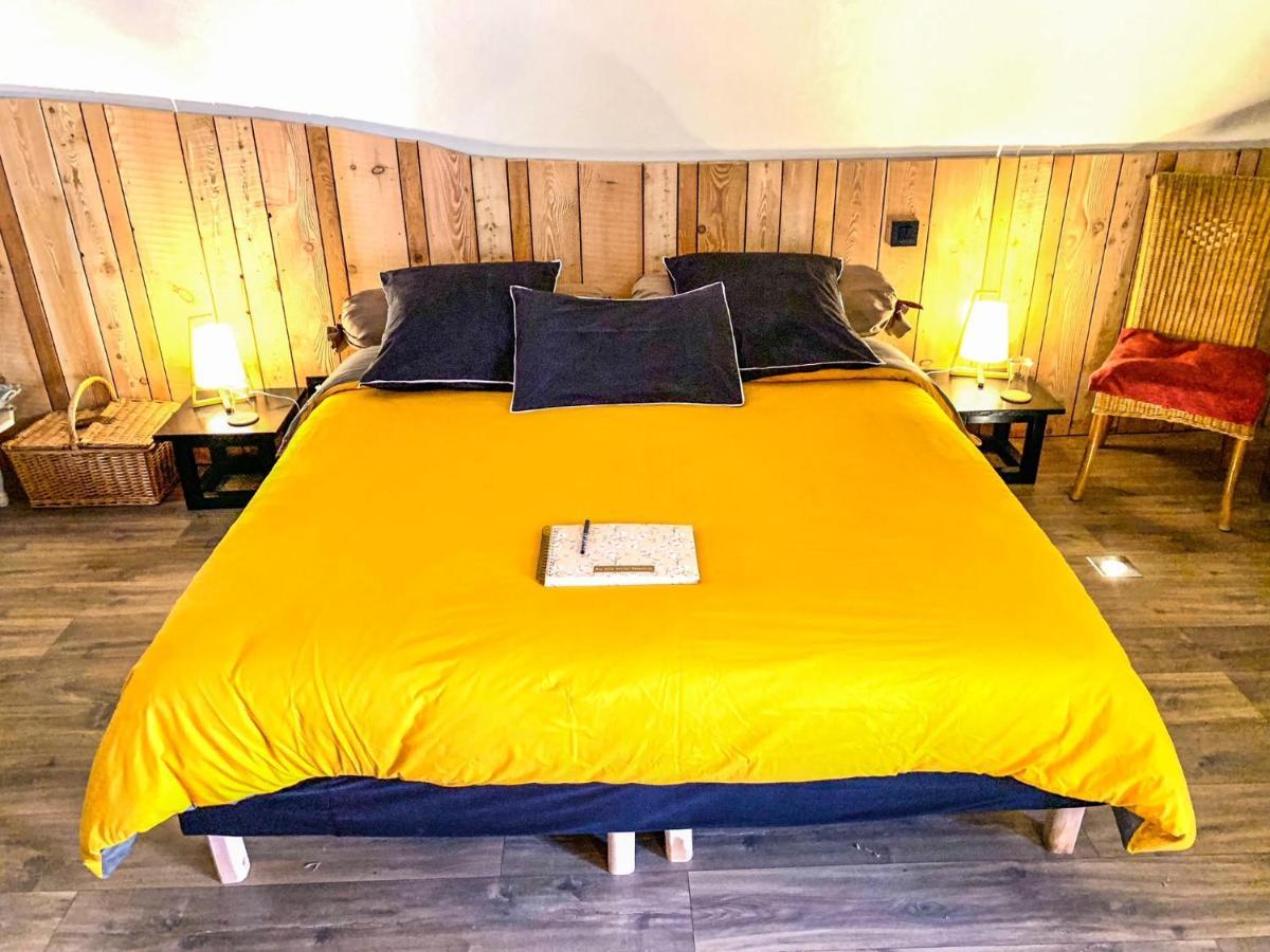 Bed and Breakfast Les Volets Rouges Arbois Exterior foto